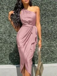 Elegant Slanted Shoulder Sleeveless Long Dress - Image 3